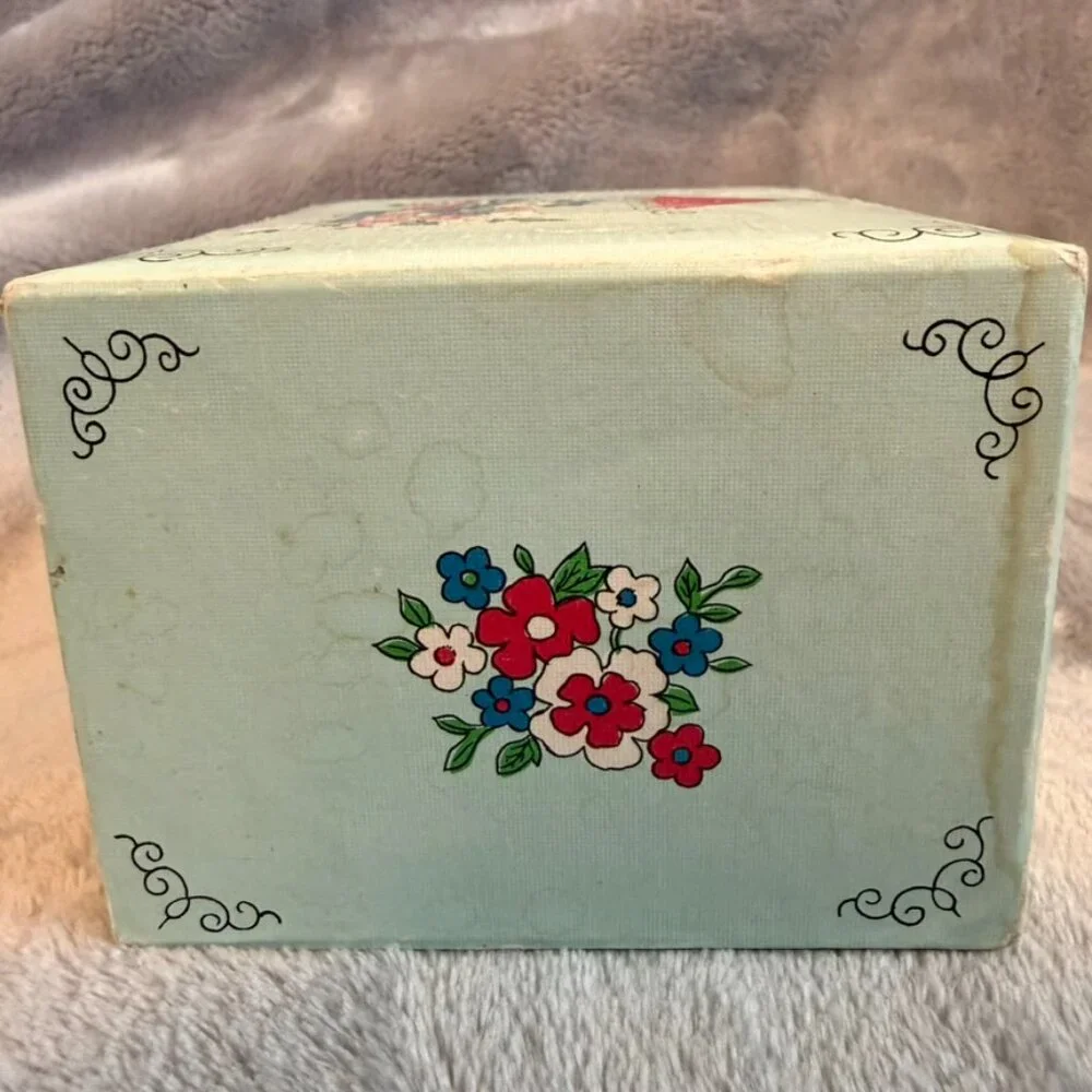 Vintage 1967 Dan-Dee Imports Cardboard Keepsake Jewelry Box 3-Drawer Floral